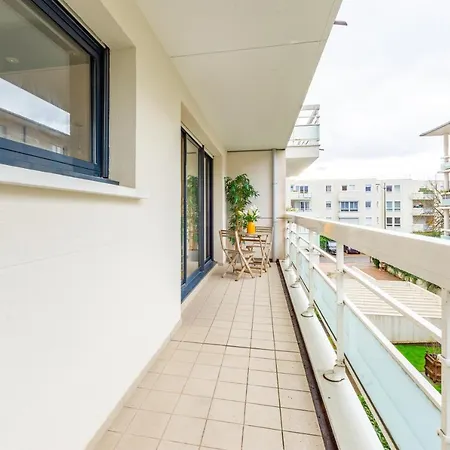 Apartment Artemis By Kleidos -10 Min Des Jardins Du Chateau De Versailles Avec Parking Le Chesnay (Yvelines)